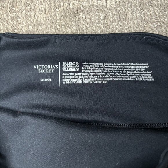 Victoria's Secret Essential High-Rise Pocket Legging Size 6 - Picture 4 of 6